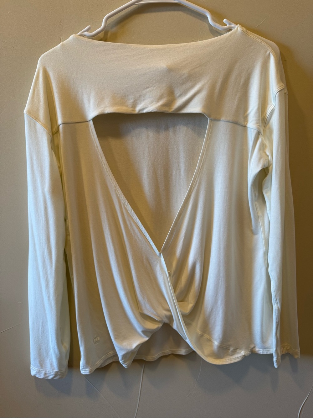 Lululemon Open-Back Long-Sleeve Top Cream Size 8